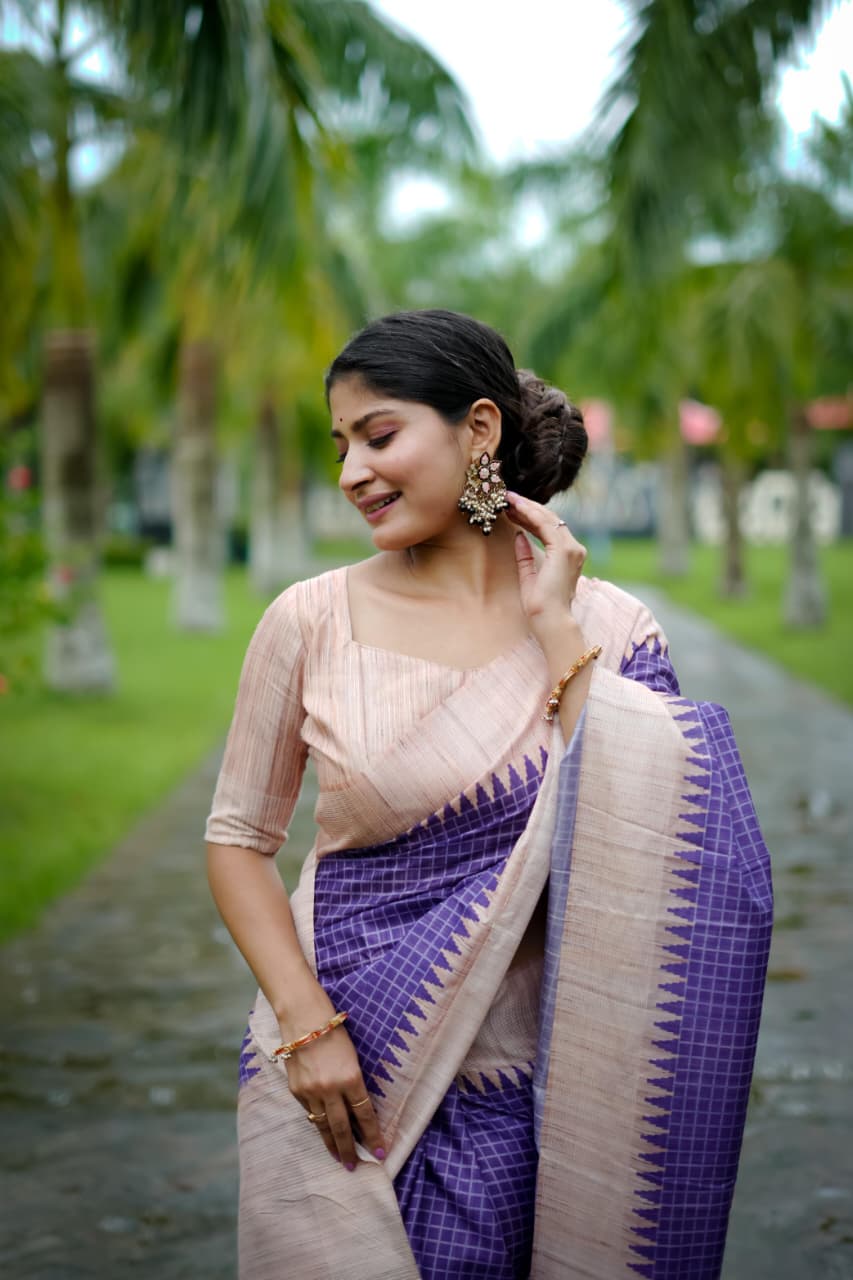 Premium Soft Tussar Silk Kantha Border Saree with Checks Printed Pattern